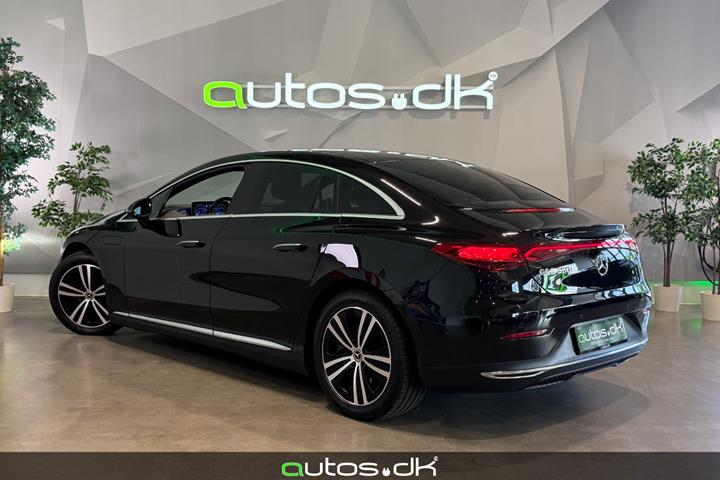Hvid Mercedes EQE350+ fra 2022