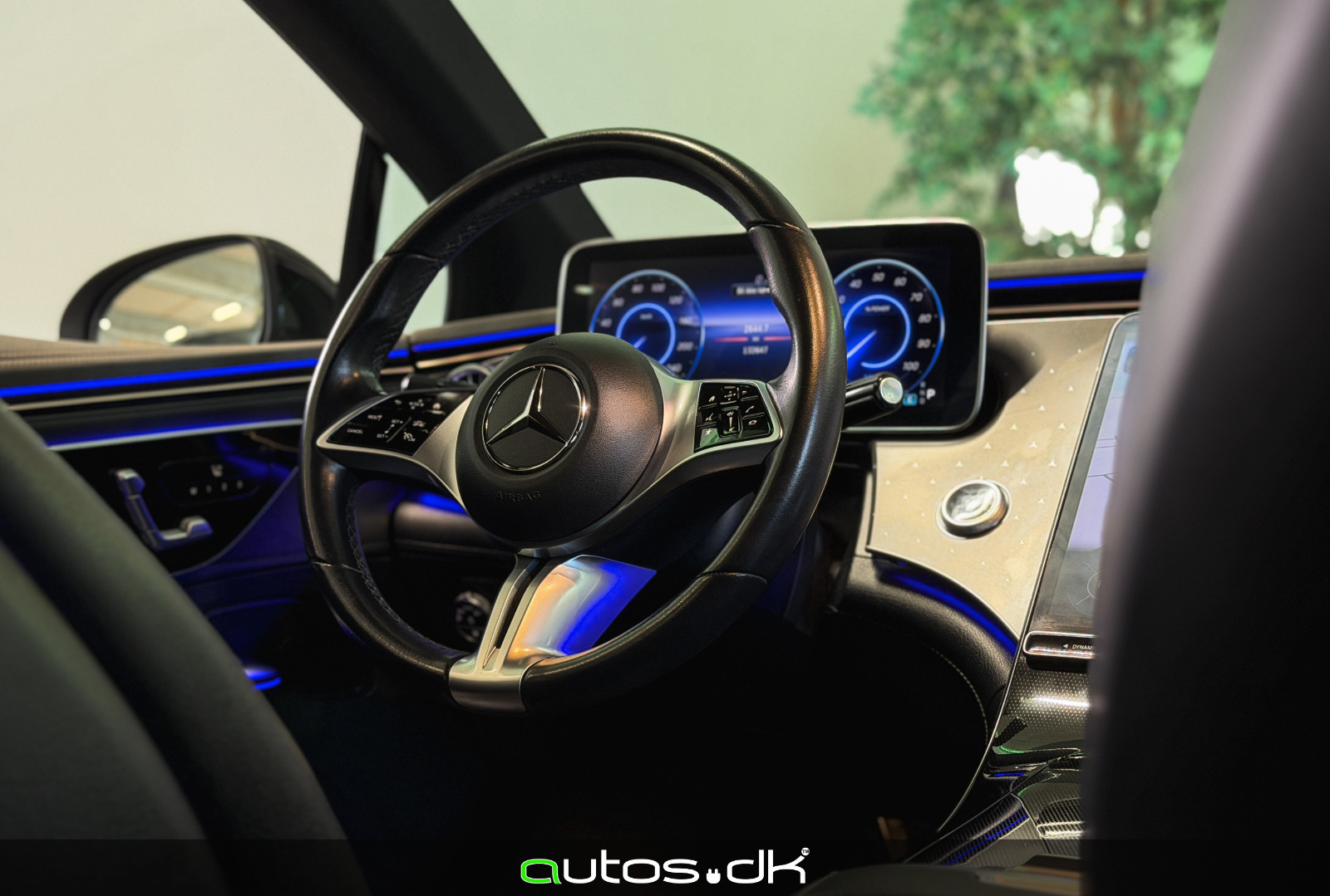 Hvid Mercedes EQE350+ fra 2022