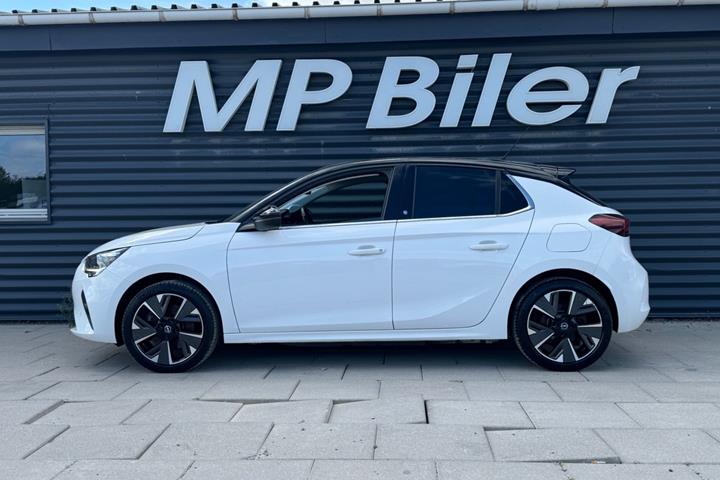 Hvid Opel Corsa-e fra 2021