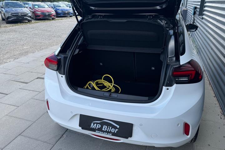 Hvid Opel Corsa-e fra 2021