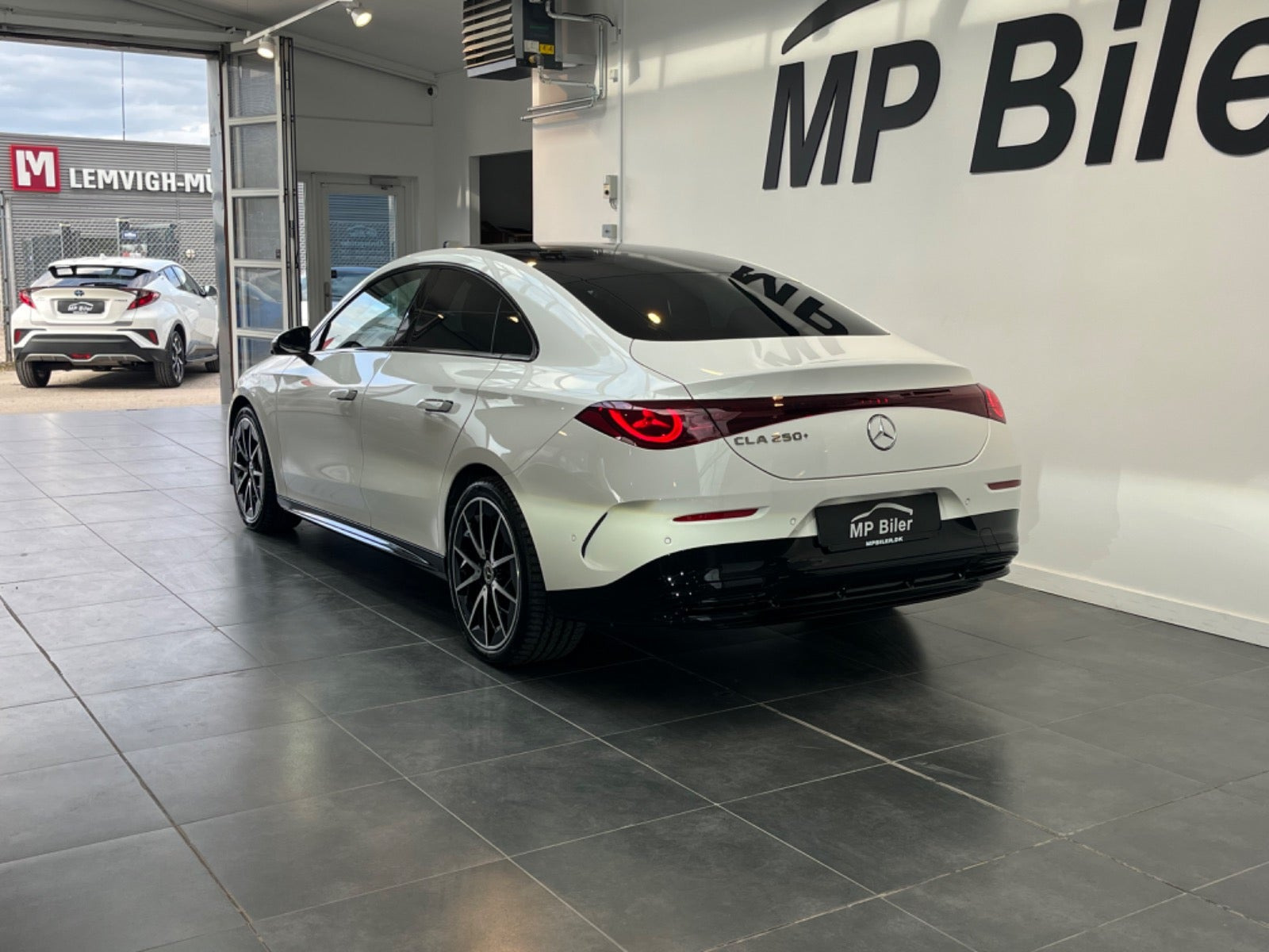 Hvid Mercedes CLA250+ fra 2025