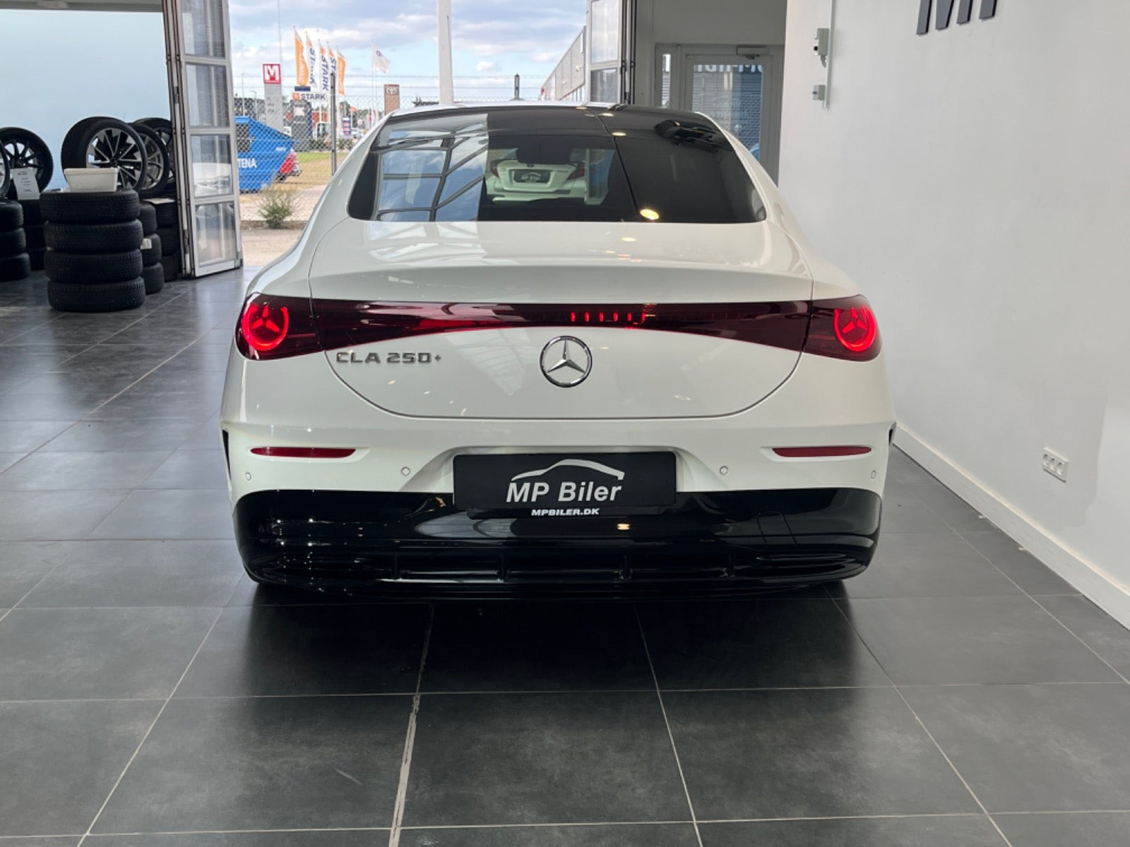 Hvid Mercedes CLA250+ fra 2025
