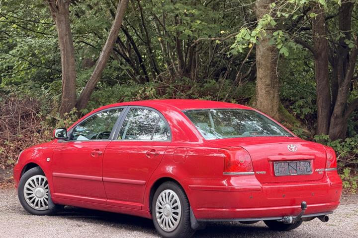 undefined Toyota Avensis fra 2005