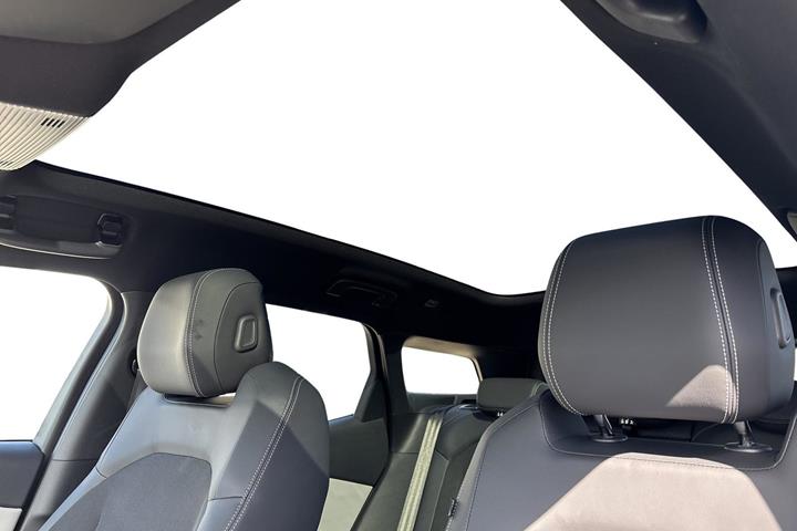 Grå Ford Explorer fra 2024
