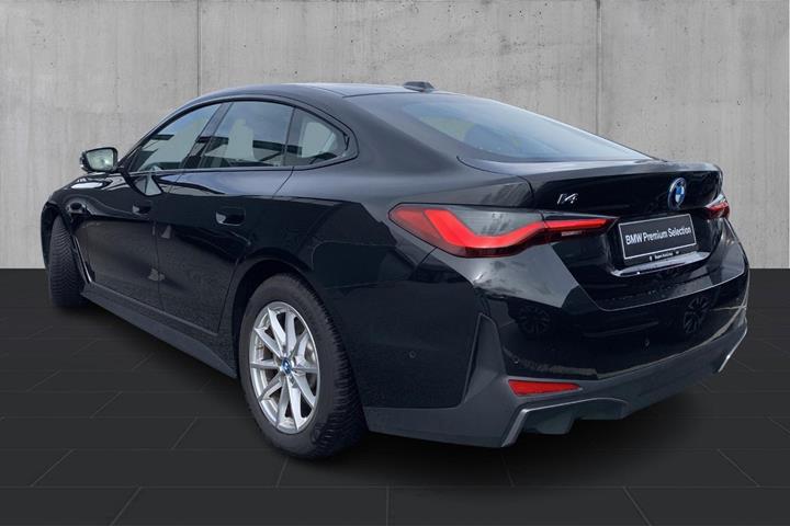 Sort BMW i4 fra 2024