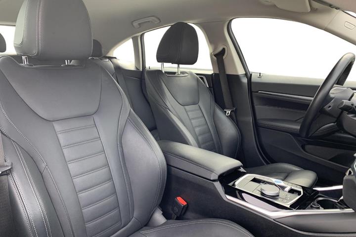 Sort BMW i4 fra 2024