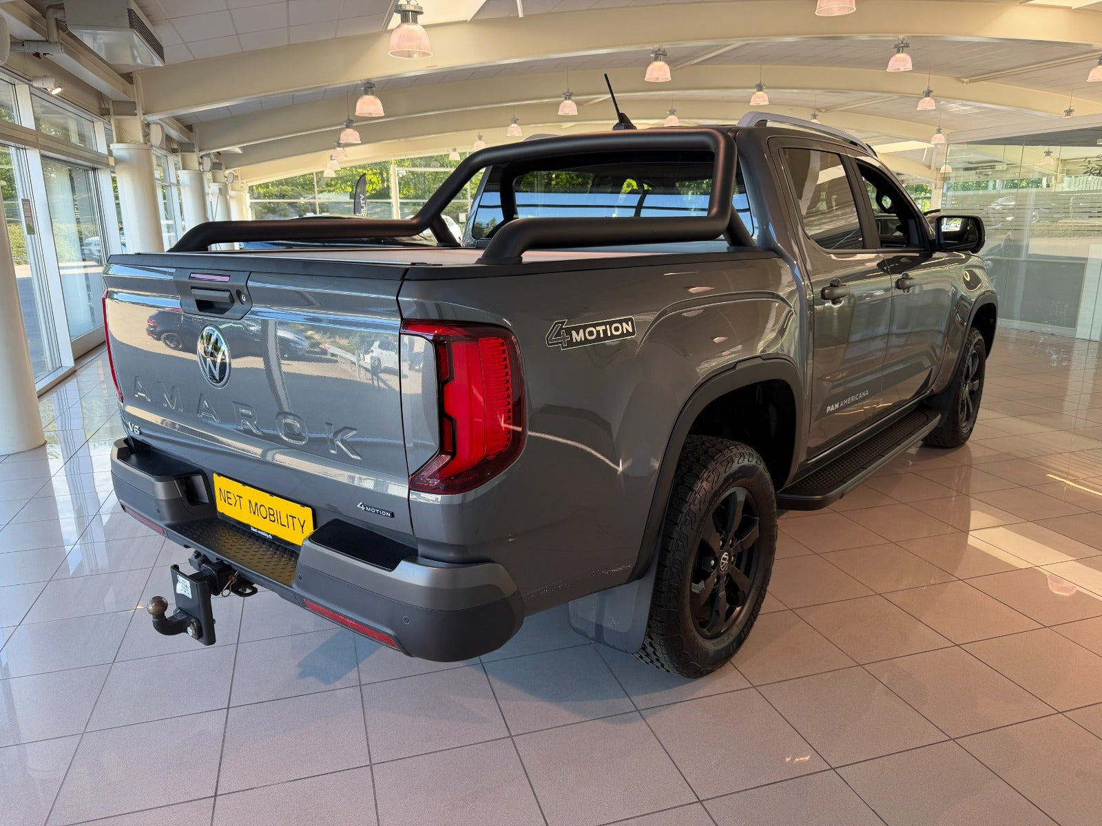 Grå VW Amarok fra 2025
