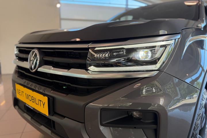 Grå VW Amarok fra 2025