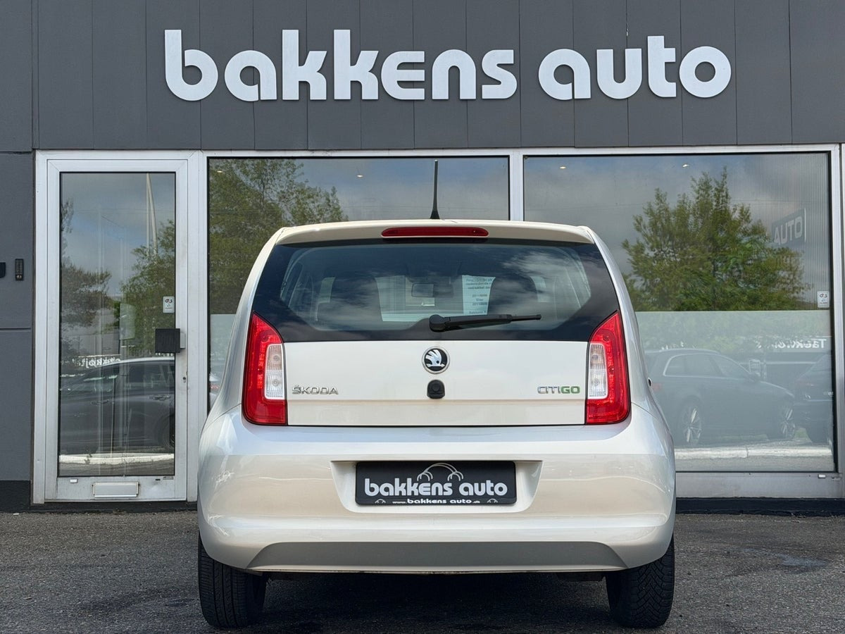 Sølv Skoda Citigo fra 2015