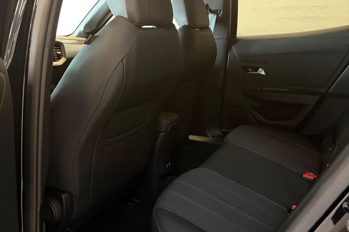 Sort Opel Mokka-e fra 2025