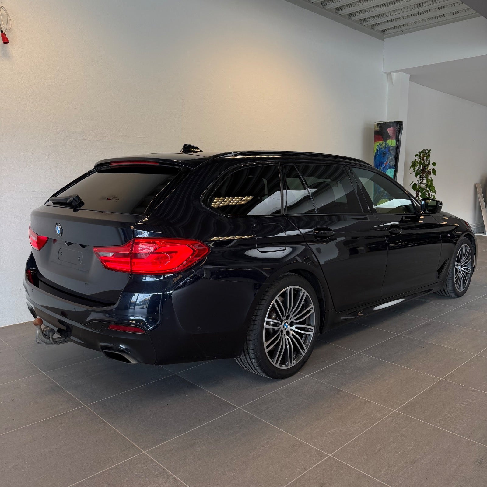 Sort BMW 540d fra 2018