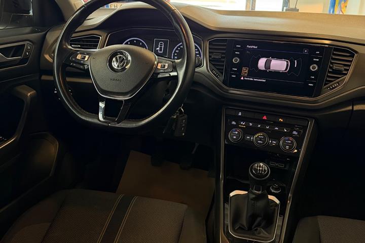 Sølv VW T-Roc fra 2019