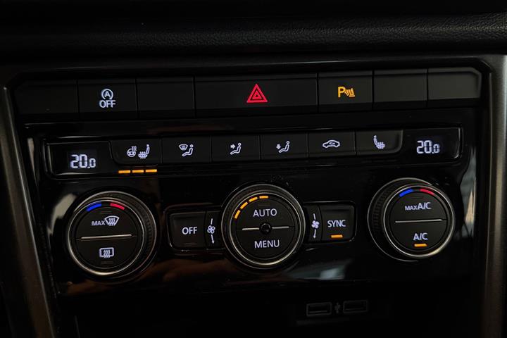 Sølv VW T-Roc fra 2019