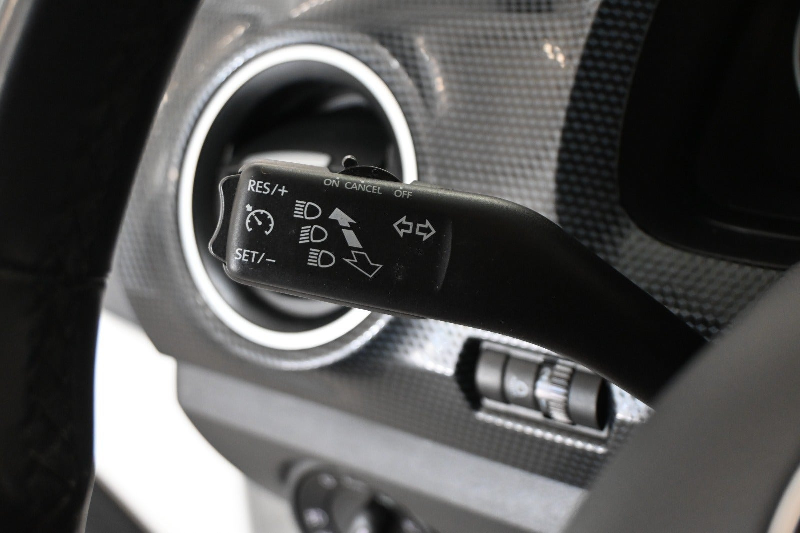 Hvid VW UP! fra 2019