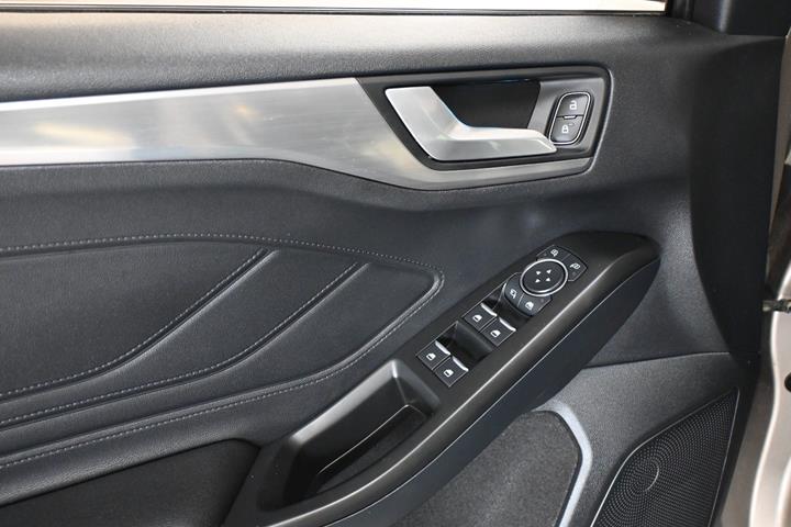 Sølv Ford Focus fra 2019