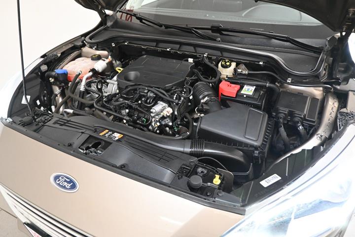 Sølv Ford Focus fra 2019