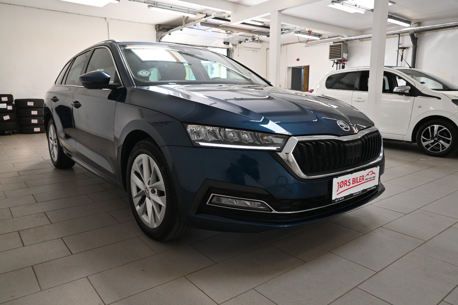 Blå Skoda Octavia fra 2021