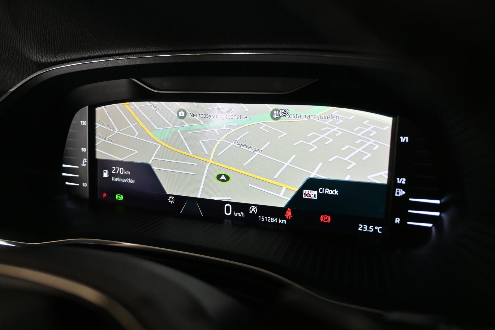 Blå Skoda Octavia fra 2021