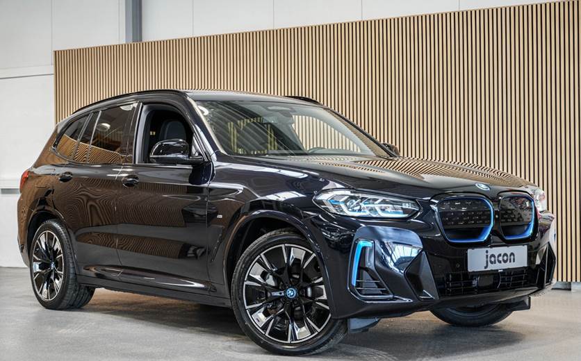 BMW iX3 Charged Plus M-Sport