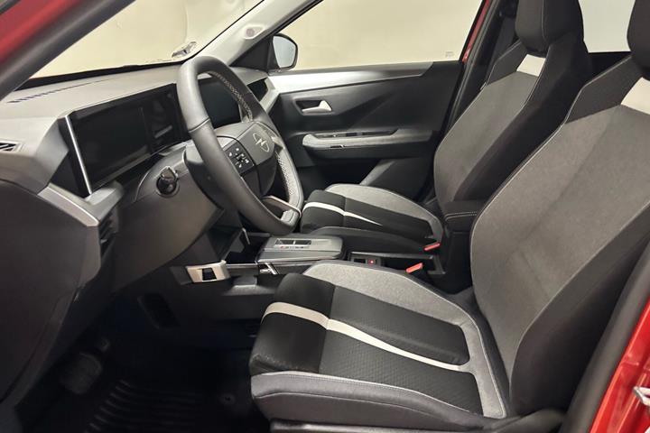 Orange Opel Frontera fra 2025