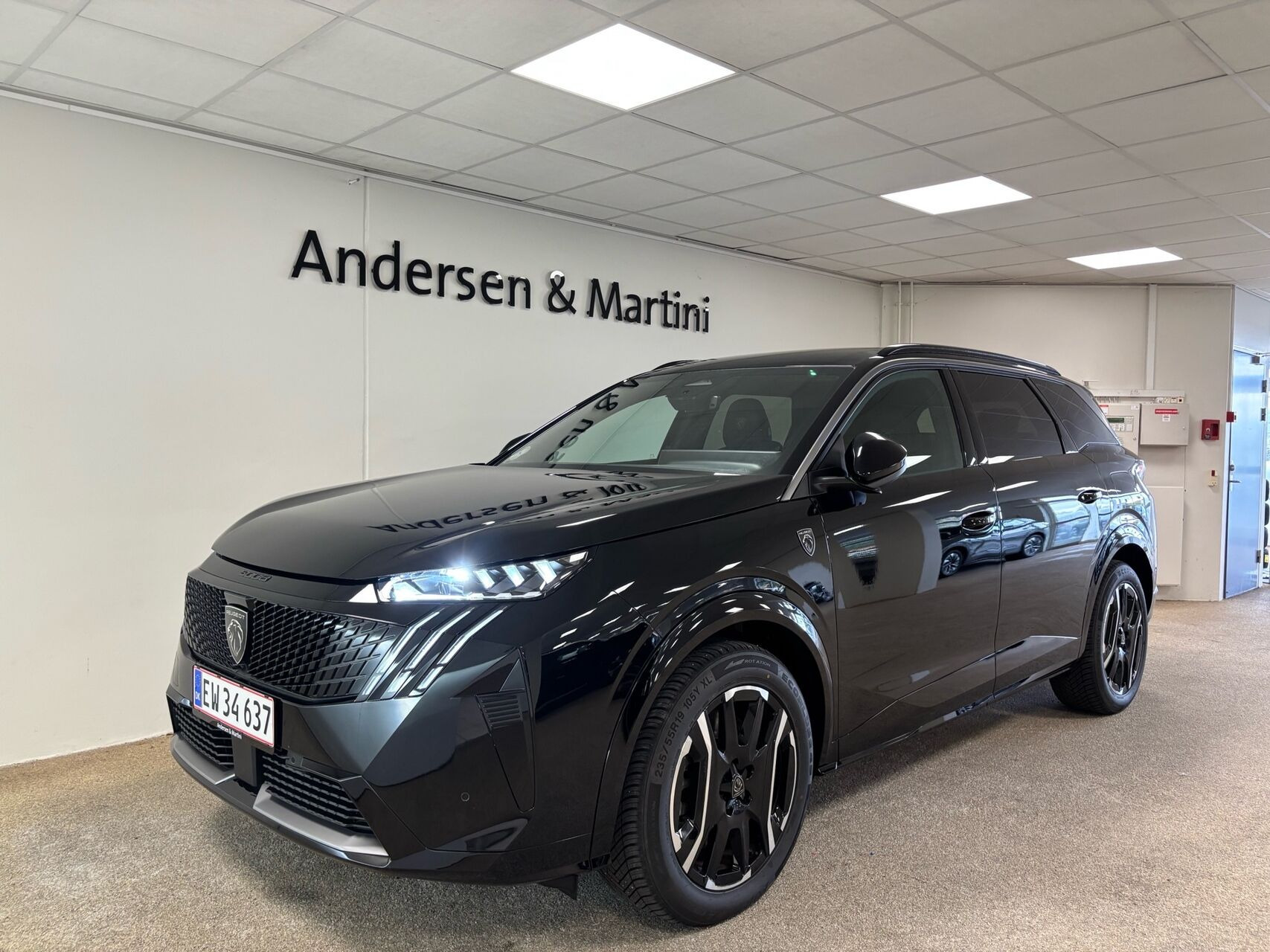 Peugeot e-5008 EL GT 210HK 5d Aut.