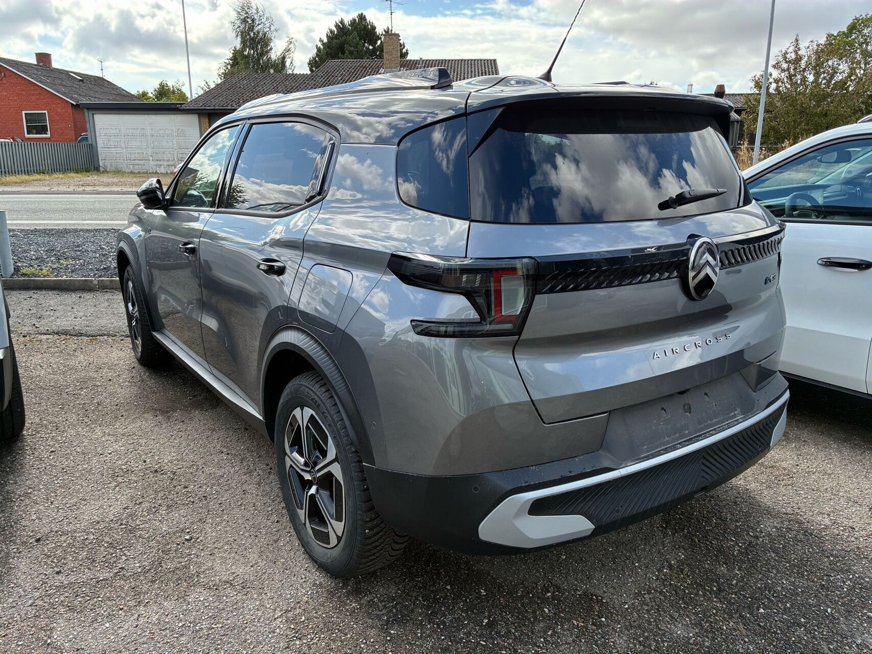 Grå Citroën e-C3 Aircross fra 2025