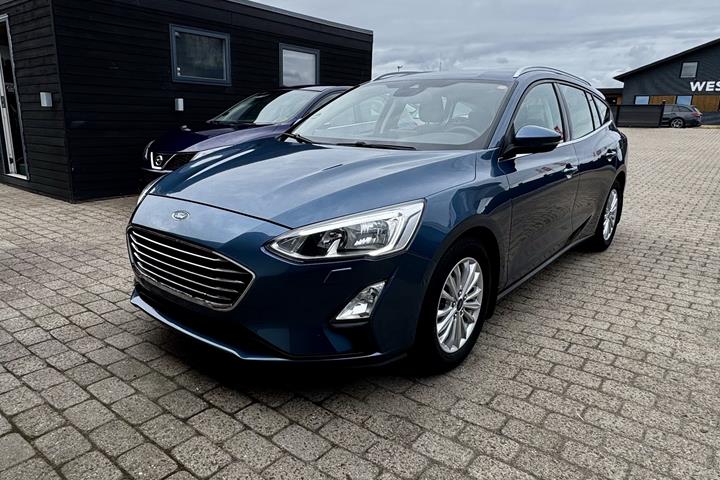 Blå Ford Focus fra 2019