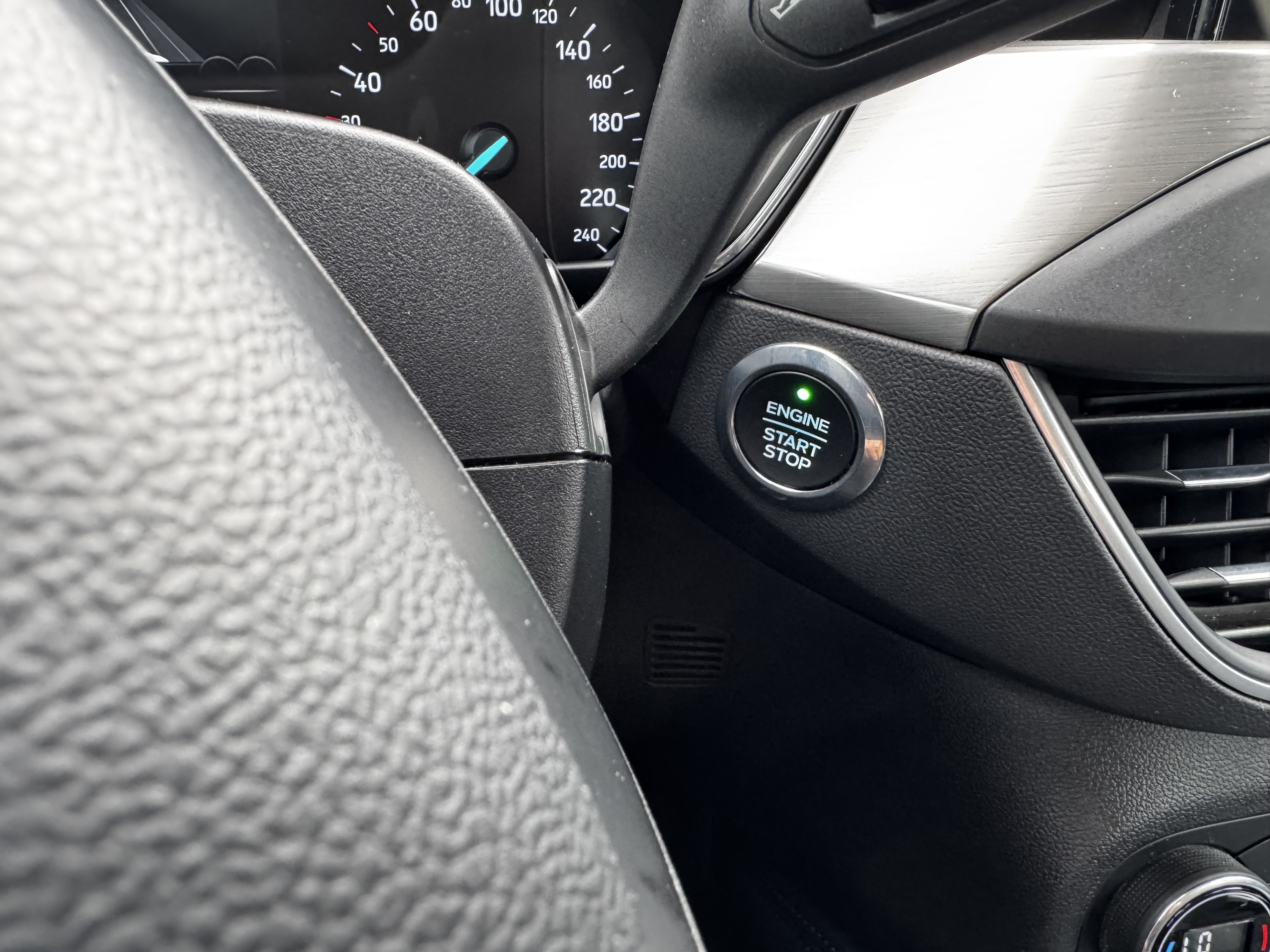 Blå Ford Focus fra 2019