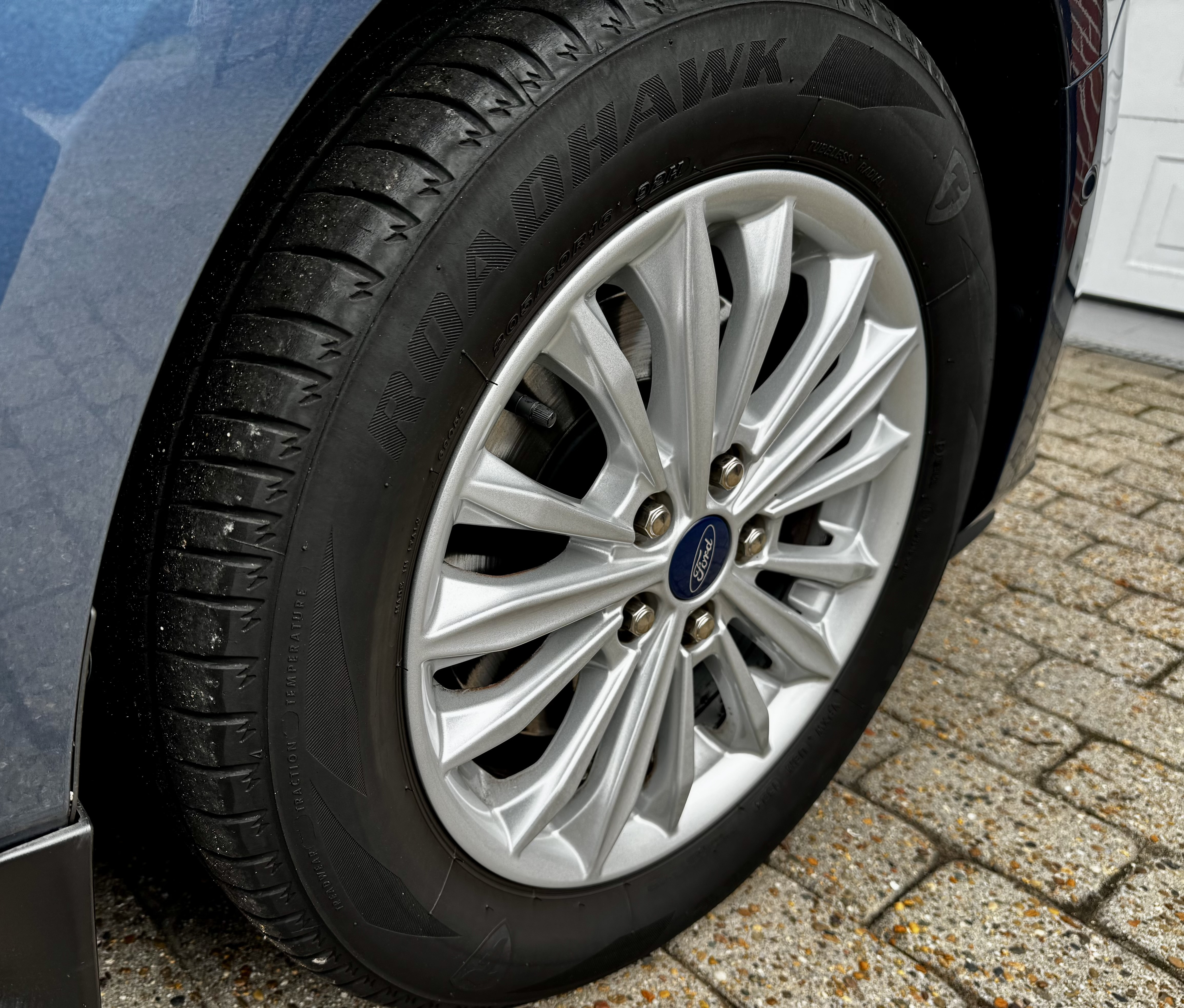 Blå Ford Focus fra 2019