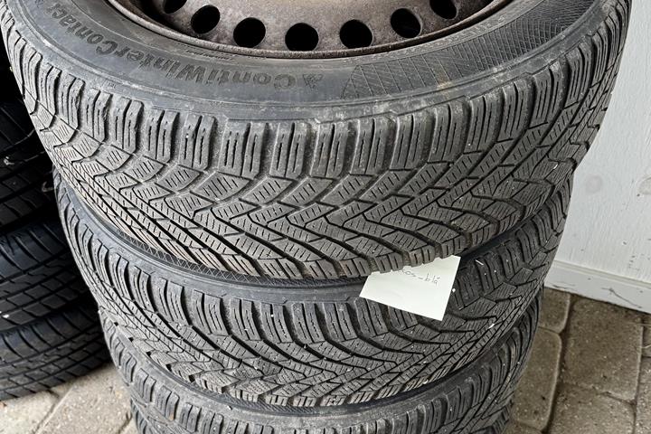 Blå Ford Focus fra 2019