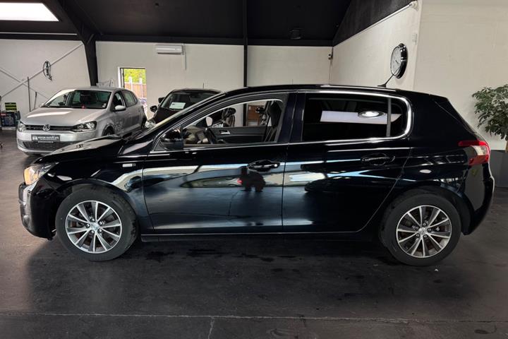 undefined Peugeot 308 fra 2015