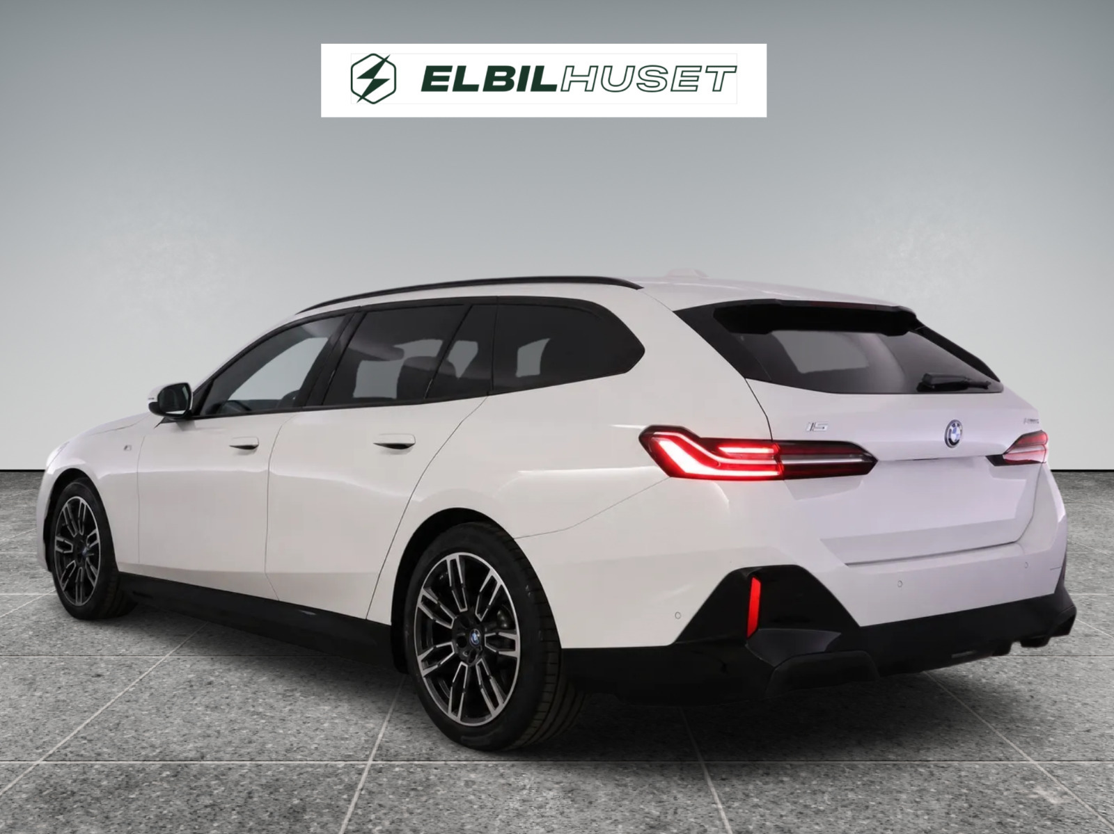 Hvid BMW i5 fra 2025