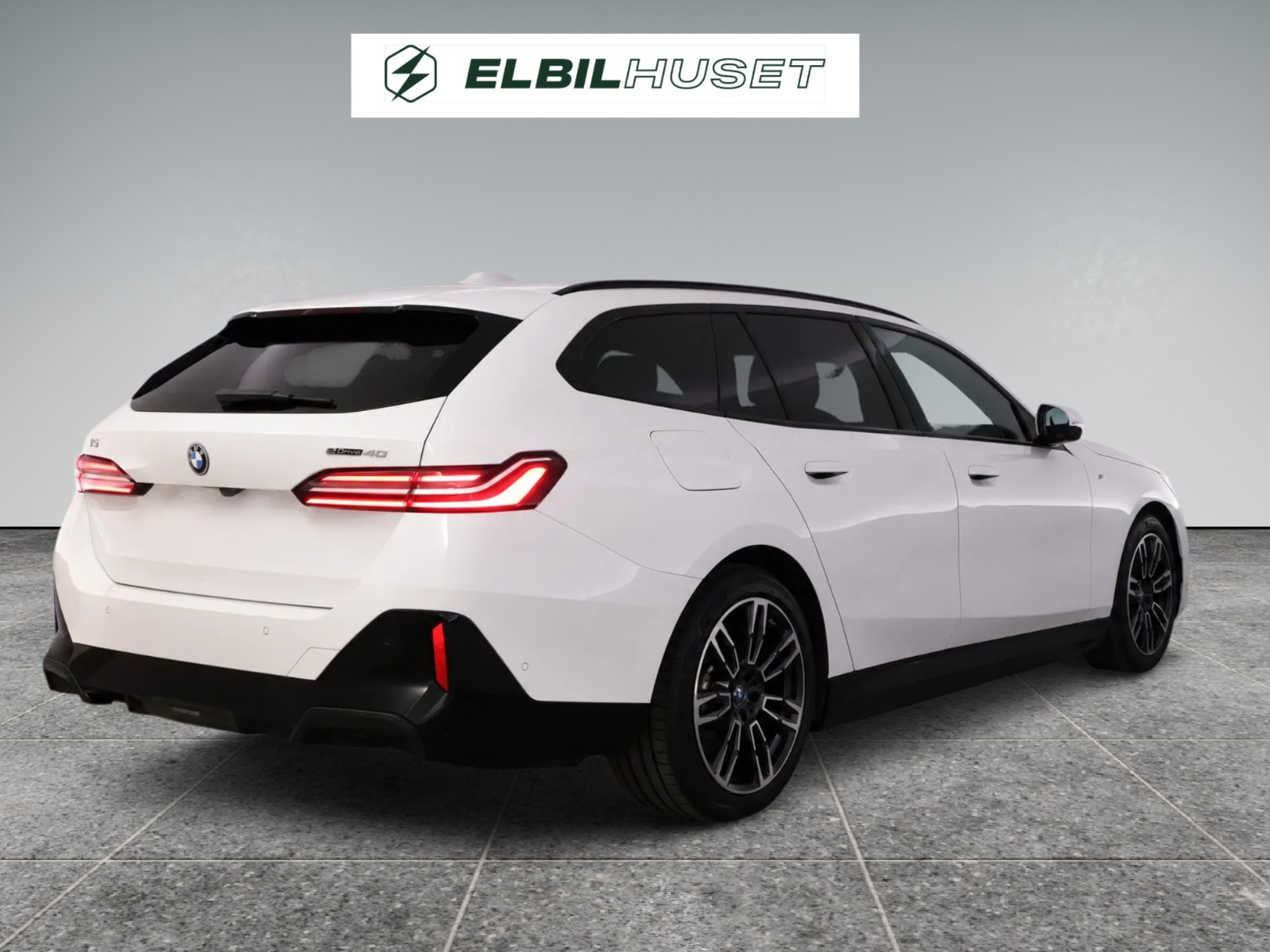 Hvid BMW i5 fra 2025