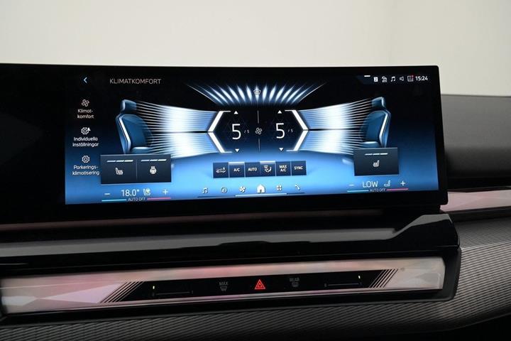 Hvid BMW i5 fra 2025