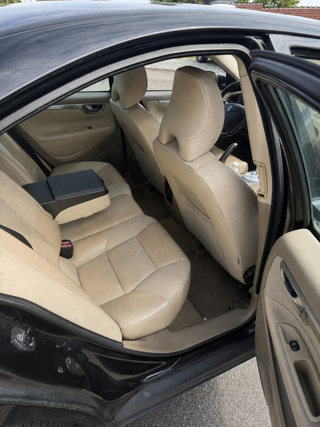 Sort Volvo S60 fra 2008