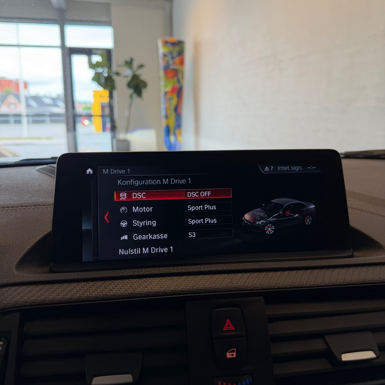 Sort BMW M2 fra 2018