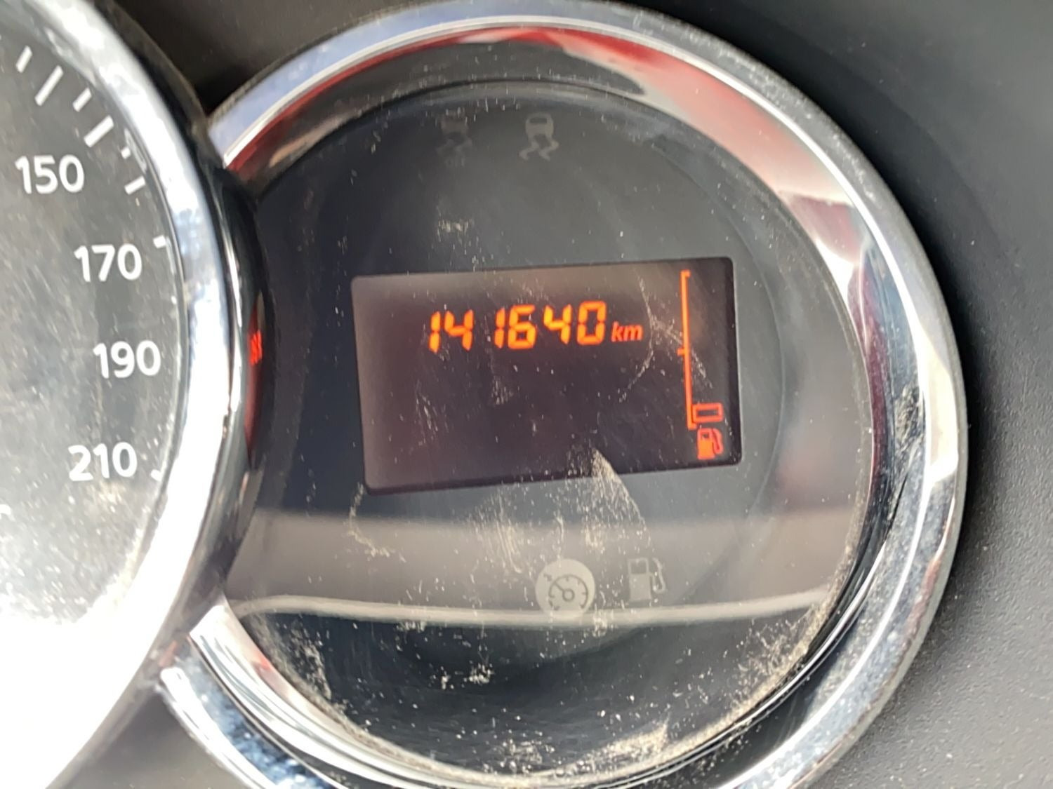 Gul Dacia Sandero Stepway fra 2014
