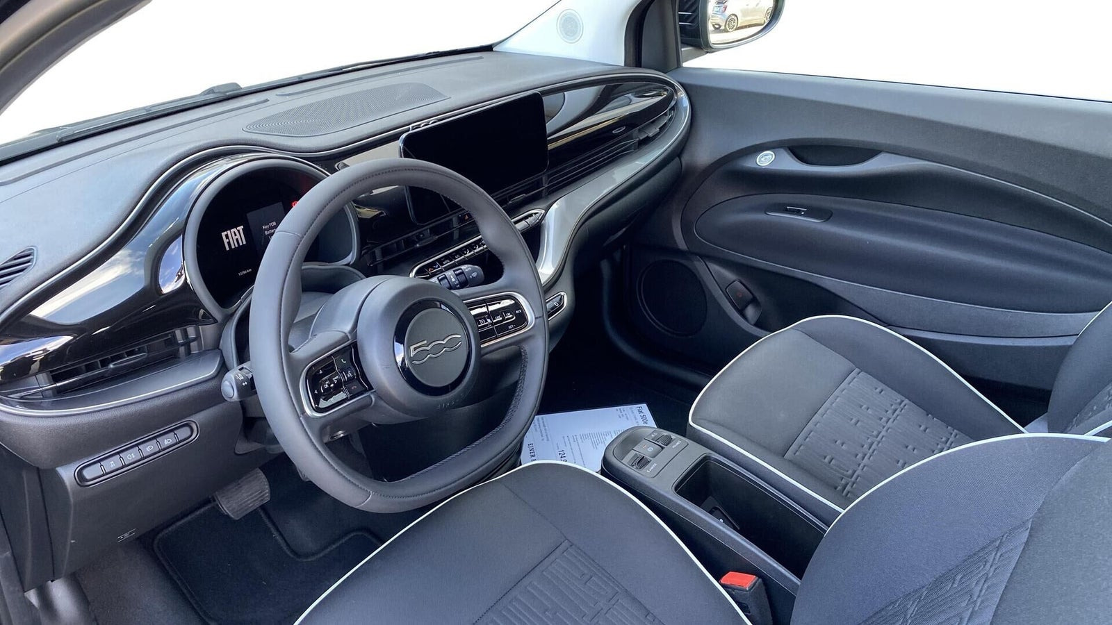 Sort Fiat 500e fra 2023