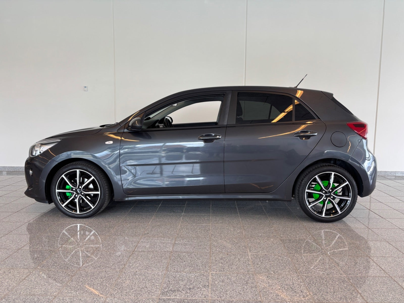 Sort Kia Rio fra 2020