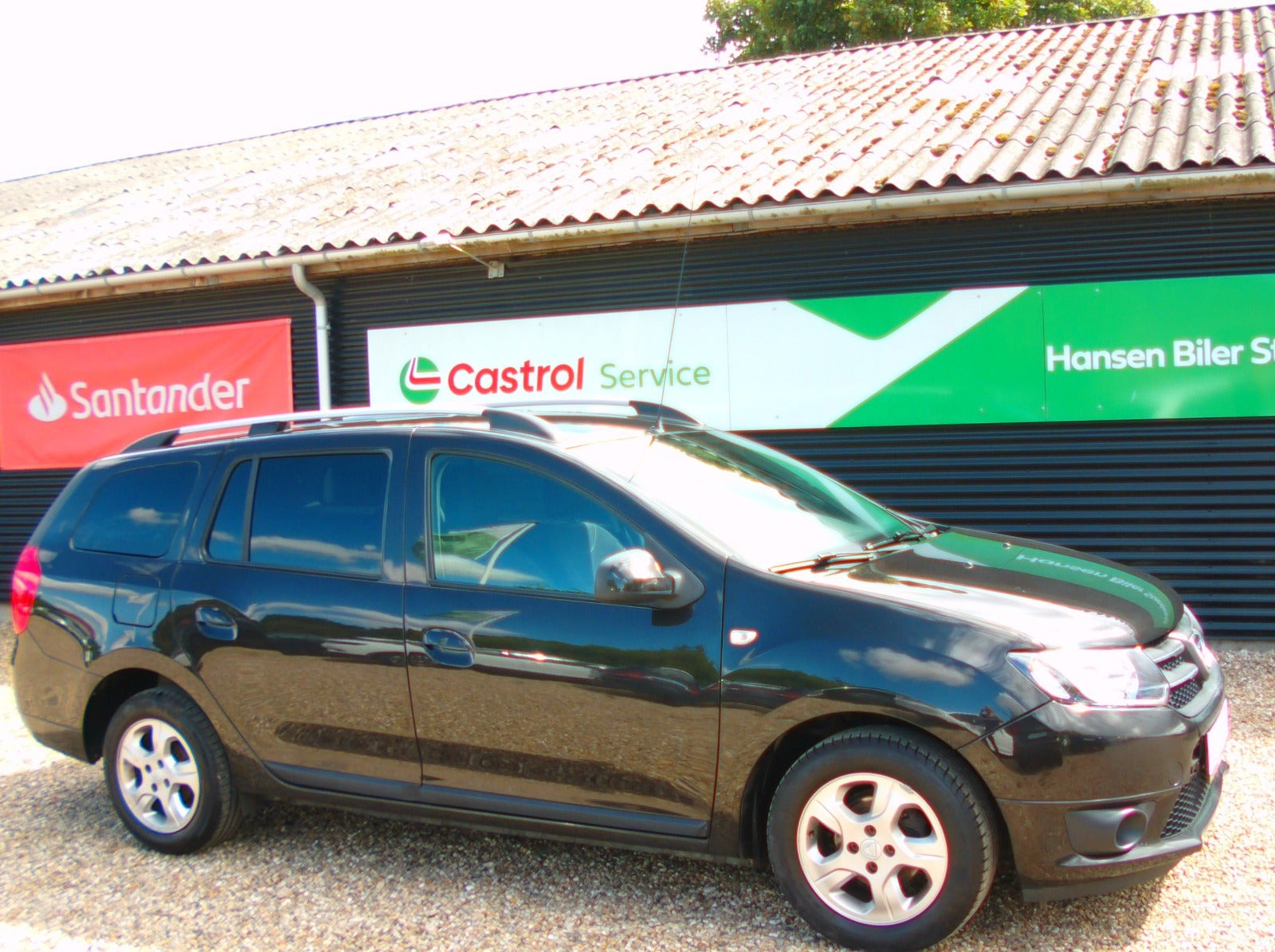 Sort Dacia Logan fra 2015