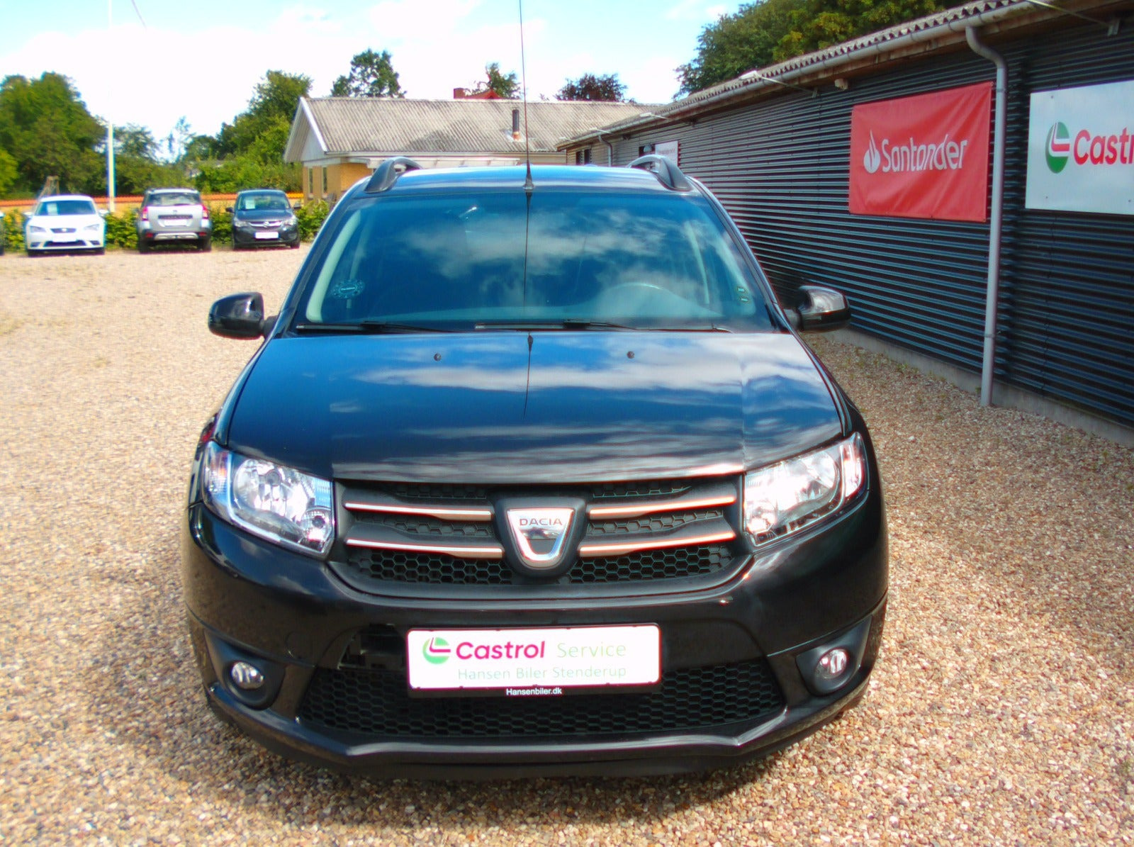 Sort Dacia Logan fra 2015