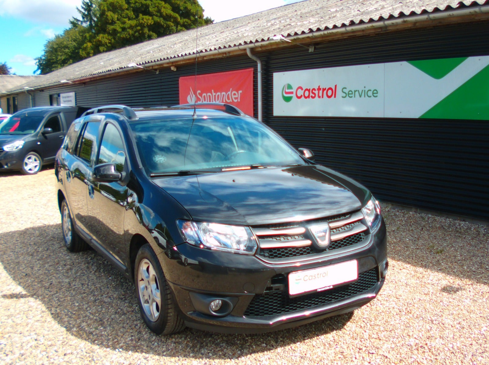 Sort Dacia Logan fra 2015
