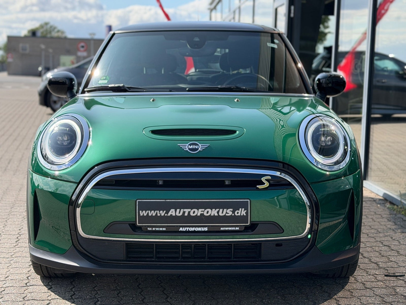 Grøn Mini Cooper SE fra 2023