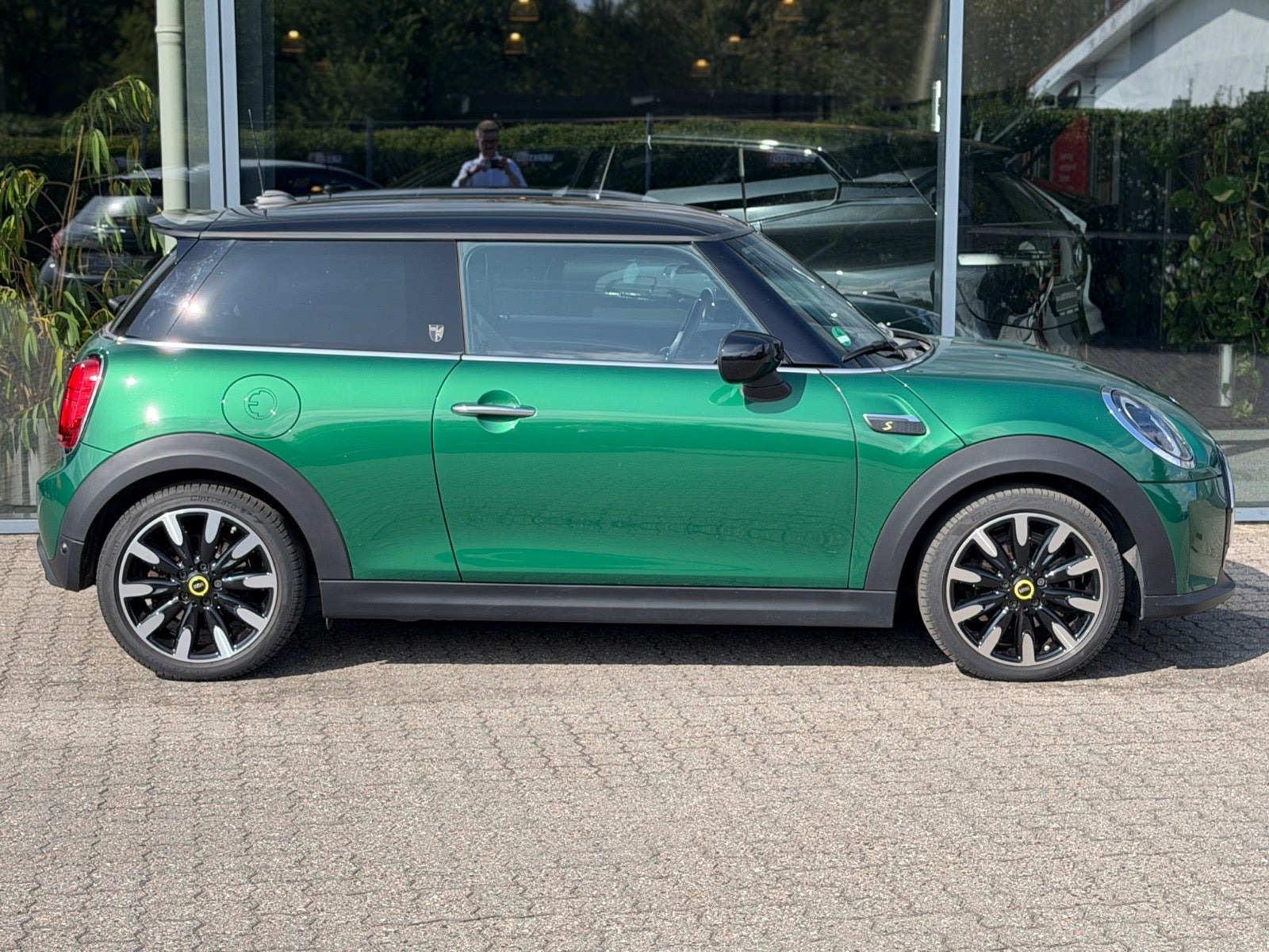 Grøn Mini Cooper SE fra 2023