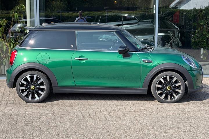 Grøn Mini Cooper SE fra 2023
