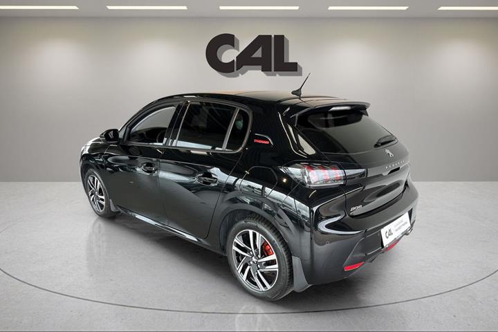 Sort Peugeot 208 fra 2020