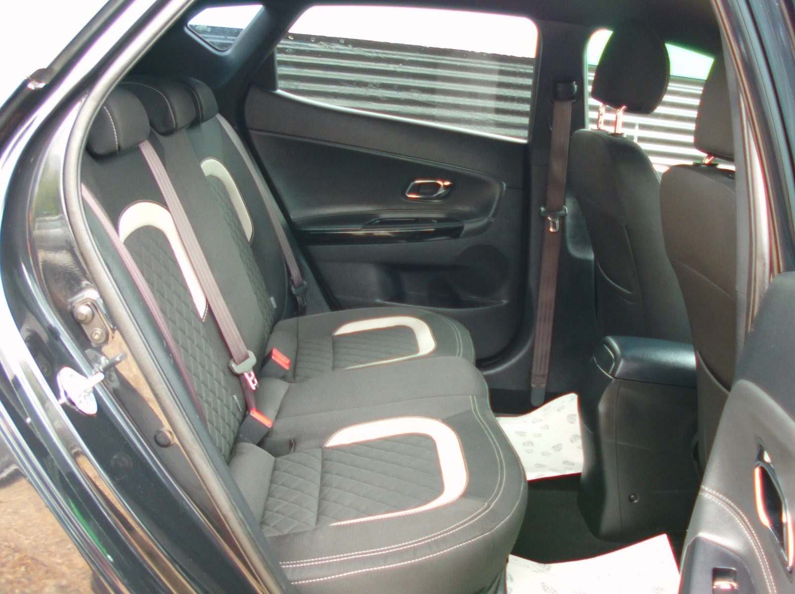 Sort Kia Ceed fra 2016