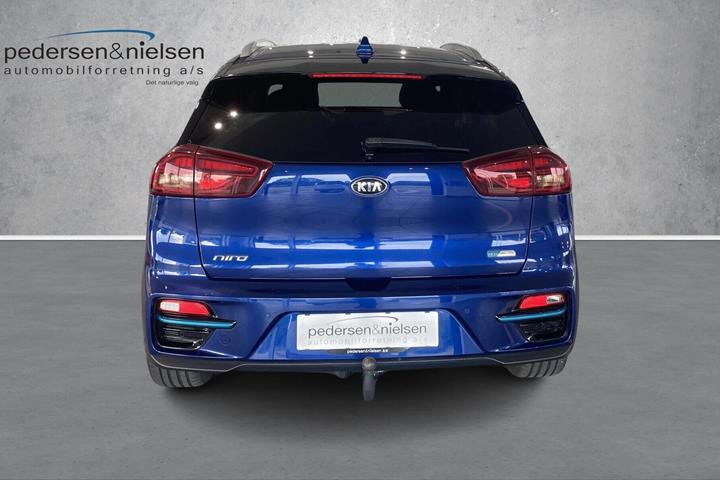 Blå Kia e-Niro fra 2021