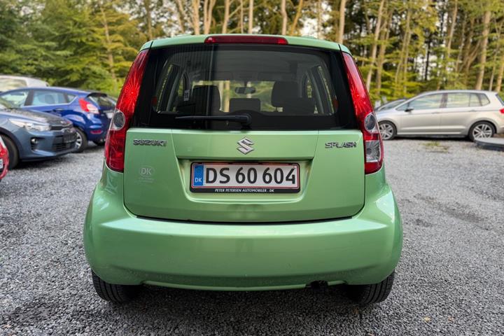 Grøn Suzuki Splash fra 2008