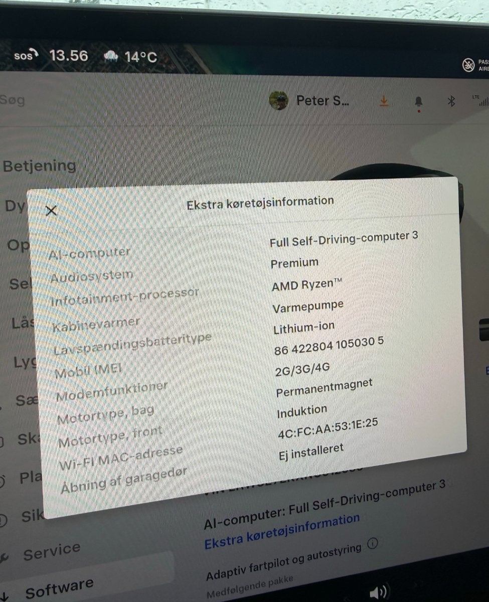 Sort Tesla Model 3 fra 2022